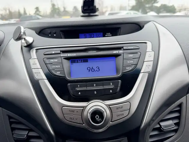 2013 Hyundai Elantra GLS 4dr Sedan (1.8L 4cyl 6M) - Photo 17