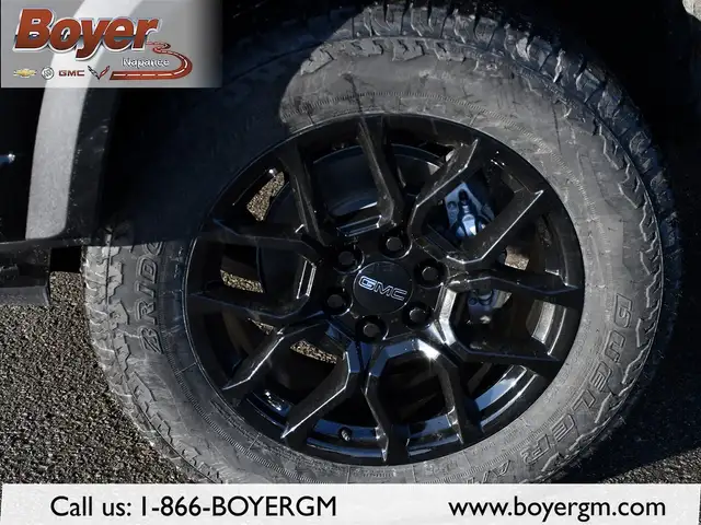 2026 GMC Canyon - Photo 2