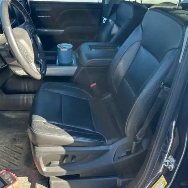 2018 Chevrolet Silverado 1500 - Photo 3