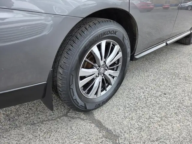 Nissan Pathfinder SV Tech 2018 SV TECH AWD 7 PLACES EXTRA CLEAN - Photo 8