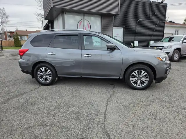 Nissan Pathfinder SV Tech 2018 SV TECH AWD 7 PLACES EXTRA CLEAN - Photo 9