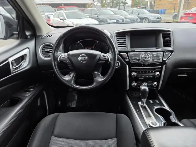 Nissan Pathfinder SV Tech 2018 SV TECH AWD 7 PLACES EXTRA CLEAN - Photo 16