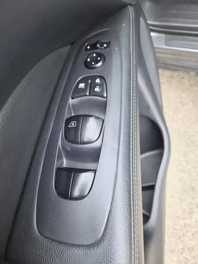 Nissan Pathfinder SV Tech 2018 SV TECH AWD 7 PLACES EXTRA CLEAN - Photo 19