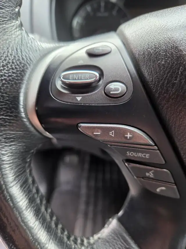 Nissan Pathfinder SV Tech 2018 SV TECH AWD 7 PLACES EXTRA CLEAN - Photo 20