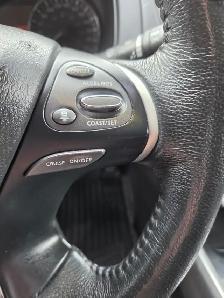 Nissan Pathfinder SV Tech 2018 SV TECH AWD 7 PLACES EXTRA CLEAN - Photo 21