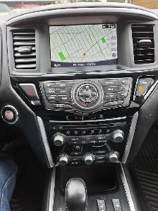 Nissan Pathfinder SV Tech 2018 SV TECH AWD 7 PLACES EXTRA CLEAN - Photo 24