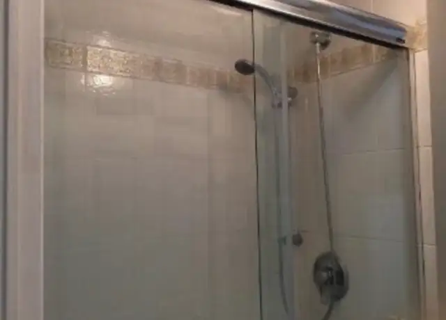 Finch/Yonge Private Room - Photo 8