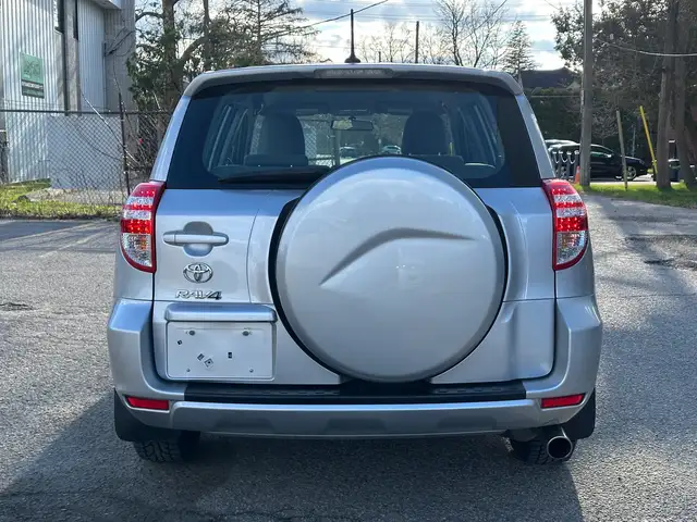 2011 Toyota RAV4 | ONE OWNER | LOW KMS! | - Photo 4