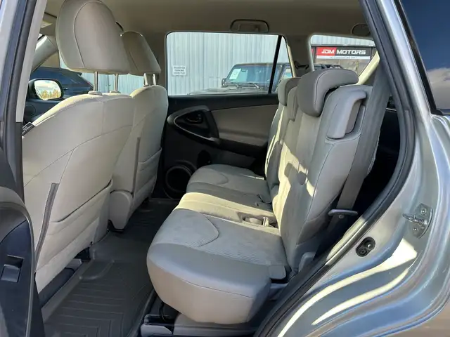 2011 Toyota RAV4 | ONE OWNER | LOW KMS! | - Photo 15