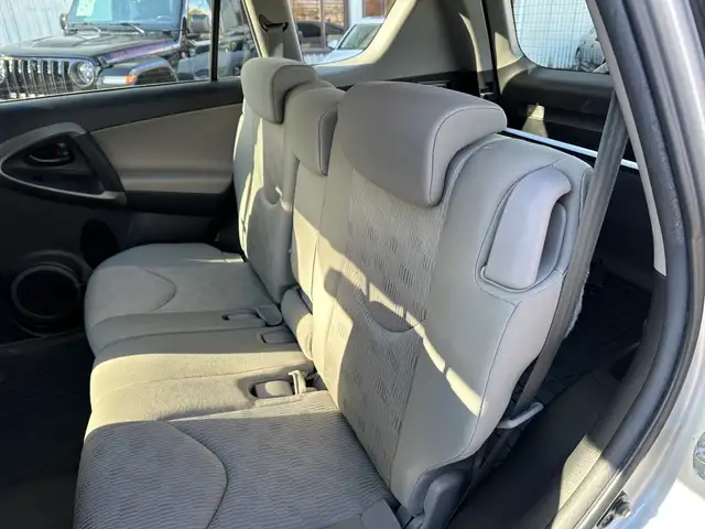 2011 Toyota RAV4 | ONE OWNER | LOW KMS! | - Photo 16