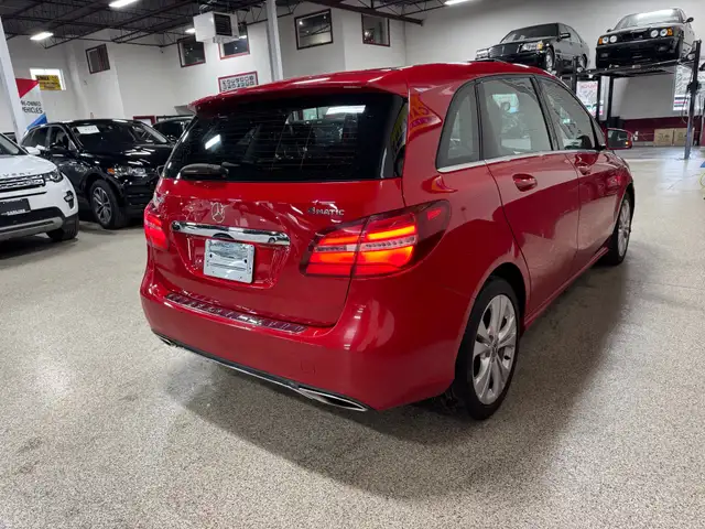 2018 Mercedes-Benz B-Class B250 4MATIC|NAVI - PANO-ROOF - BLINDS - Photo 3