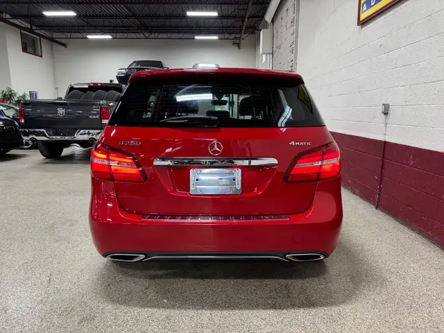 2018 Mercedes-Benz B-Class B250 4MATIC|NAVI - PANO-ROOF - BLINDS - Photo 4