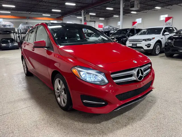 2018 Mercedes-Benz B-Class B250 4MATIC|NAVI - PANO-ROOF - BLINDS - Photo 8