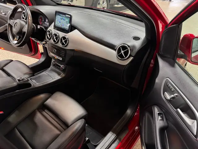 2018 Mercedes-Benz B-Class B250 4MATIC|NAVI - PANO-ROOF - BLINDS - Photo 15