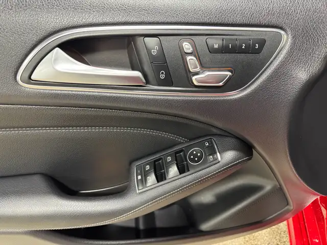 2018 Mercedes-Benz B-Class B250 4MATIC|NAVI - PANO-ROOF - BLINDS - Photo 17