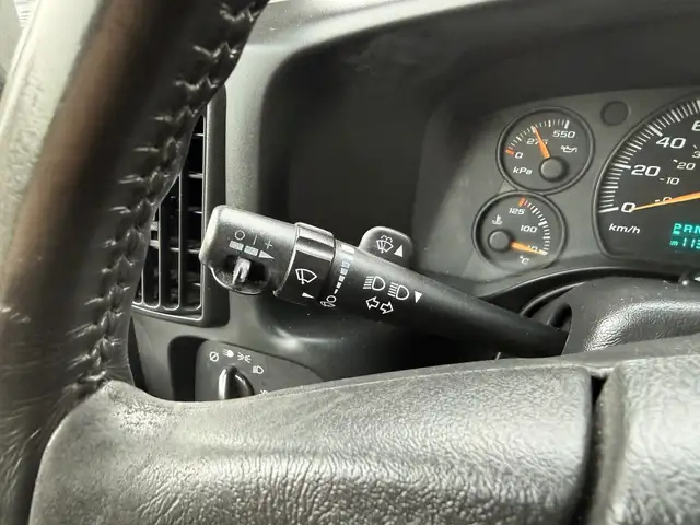 2004 Chevrolet Express 3500 8 Passenger Cargo Van - Photo 20