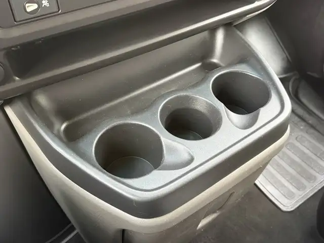 2004 Chevrolet Express 3500 8 Passenger Cargo Van - Photo 28