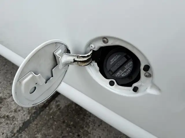 2004 Chevrolet Express 3500 8 Passenger Cargo Van - Photo 30