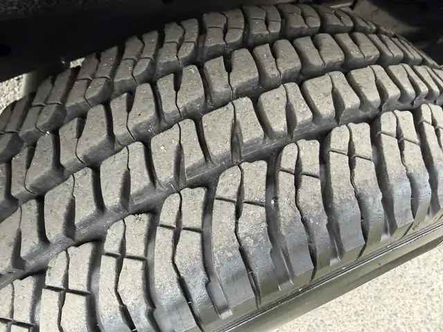 2004 Chevrolet Express 3500 8 Passenger Cargo Van - Photo 50