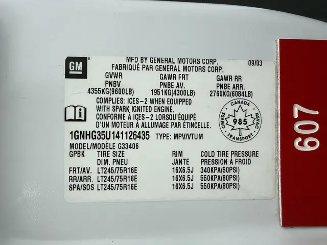 2004 Chevrolet Express 3500 8 Passenger Cargo Van - Photo 61