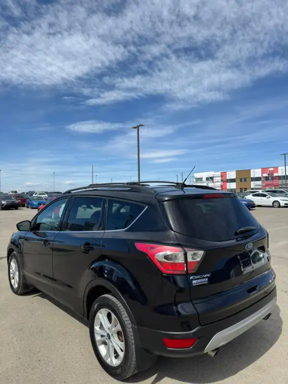 2017 Ford Escape SE | AWD : Heated Seats, Backup Camera - Photo 4