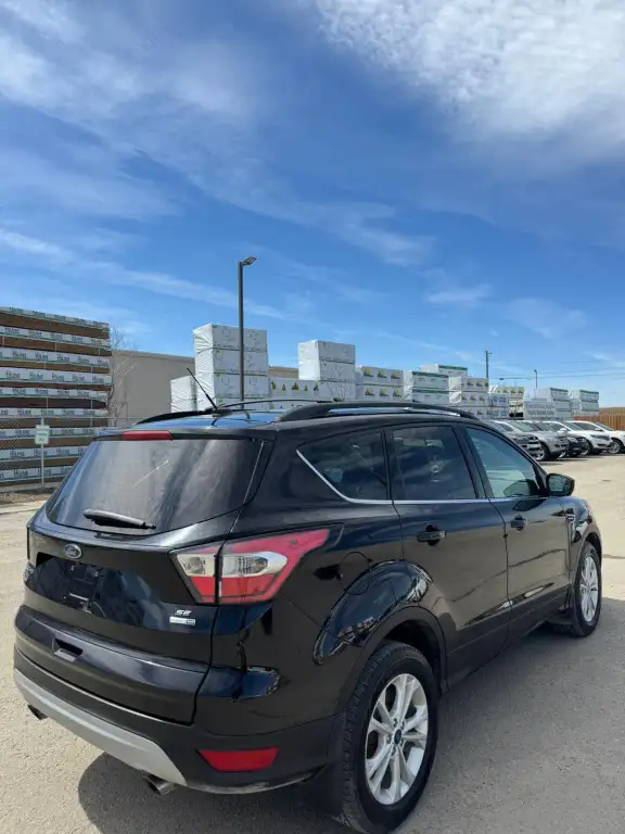 2017 Ford Escape SE | AWD : Heated Seats, Backup Camera - Photo 6