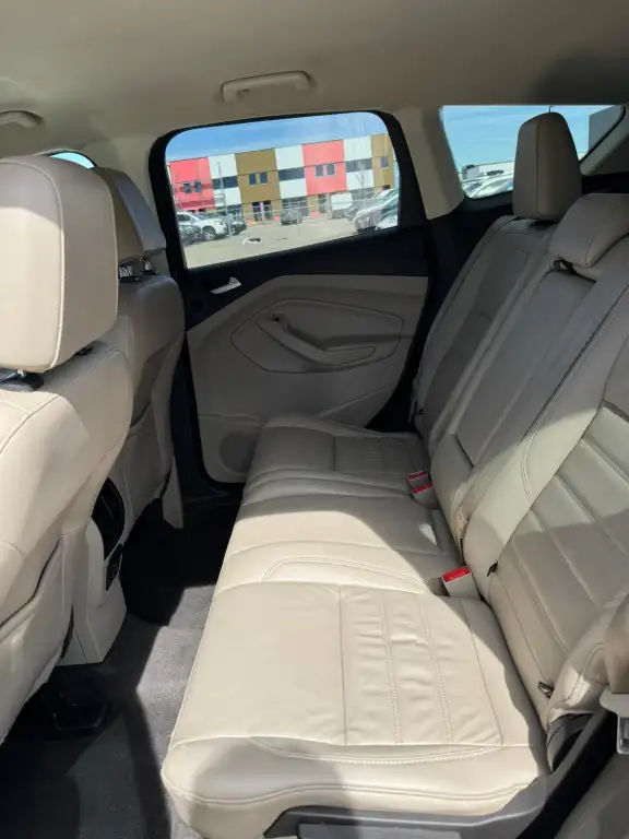 2017 Ford Escape SE | AWD : Heated Seats, Backup Camera - Photo 9