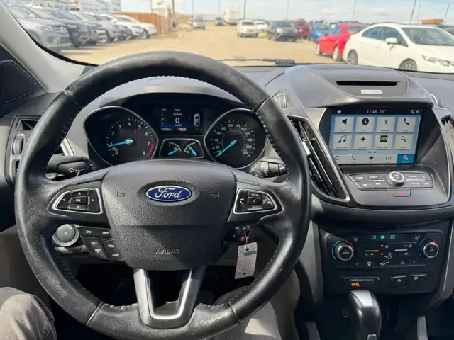 2017 Ford Escape SE | AWD : Heated Seats, Backup Camera - Photo 12