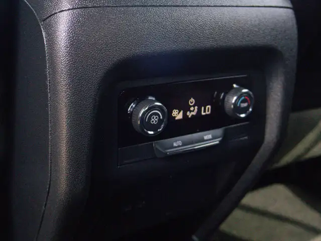 2026 Chevrolet Traverse 2LT AWD 2.5T 7 Passenger - Photo 31