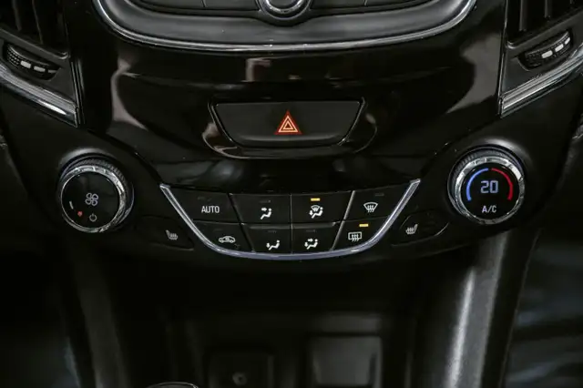 2019 Chevrolet Cruze Sedan Premier for sale - Photo 19