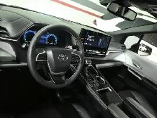 2025 Toyota Sienna XLE 8-Passenger No Accident Sunroof Digital D - Photo 10