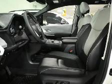 2025 Toyota Sienna XLE 8-Passenger No Accident Sunroof Digital D - Photo 22