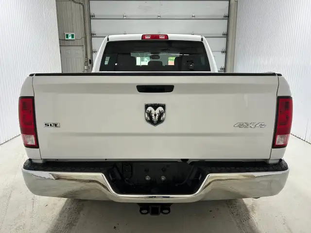 RAM 1500 Classic Slt Awd V8 2023 a vendre - Photo 7