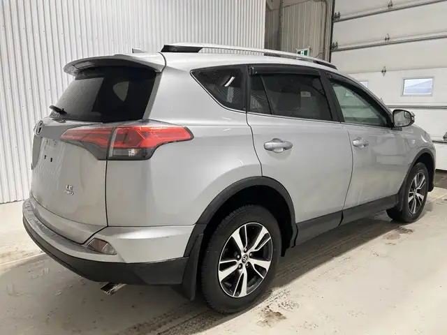 Toyota RAV4 LE TI 2018 à vendre - Photo 7
