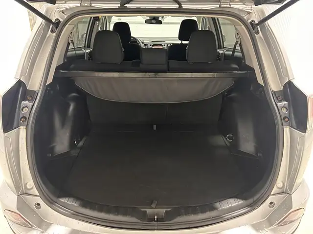 Toyota RAV4 LE TI 2018 à vendre - Photo 17