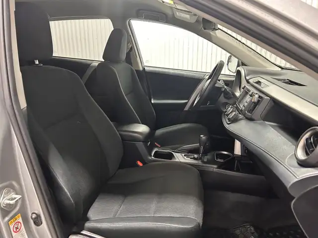 Toyota RAV4 LE TI 2018 à vendre - Photo 19