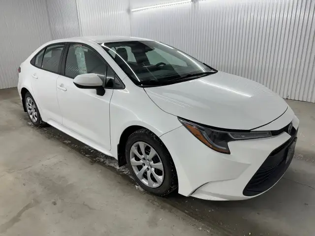 Toyota Corolla Le Sièges Chauffant 2023 à vendre - Photo 4