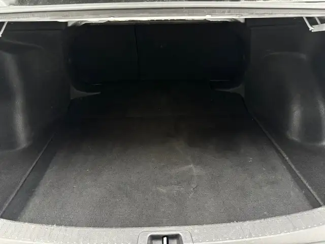 Toyota Corolla Le Sièges Chauffant 2023 à vendre - Photo 10