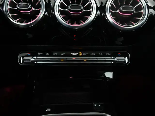 2025 Mercedes-Benz CLA 250 4MATIC No Accident Ambient Light Navi - Photo 21