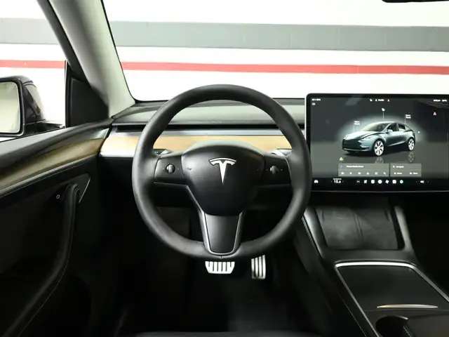 2024 Tesla Model Y Performance No Accident Dual Motor Autopilot - Photo 12