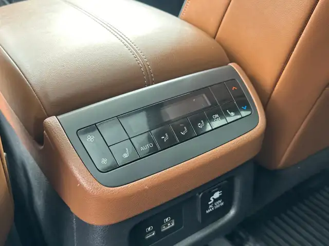 2022 Nissan Pathfinder Platinum Platinum|Accident Free| Finan... - Photo 19