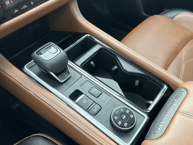 2022 Nissan Pathfinder Platinum Platinum|Accident Free| Finan... - Photo 30