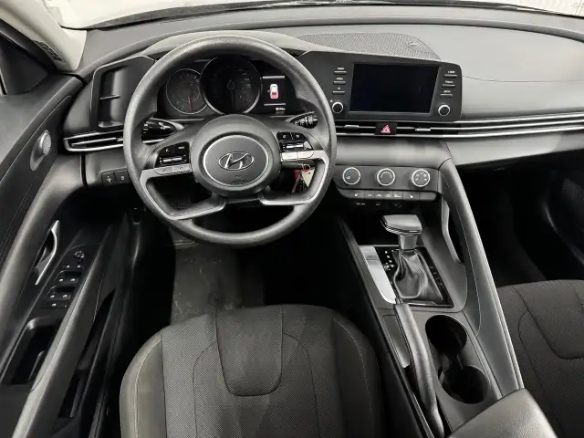 Hyundai Elantra Essential Mags A/c 2022 à vendre - Photo 13