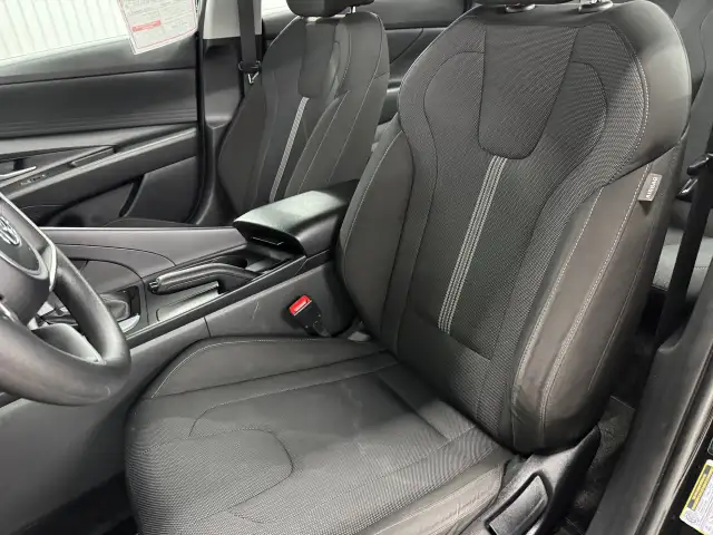 Hyundai Elantra Essential Mags A/c 2022 à vendre - Photo 19