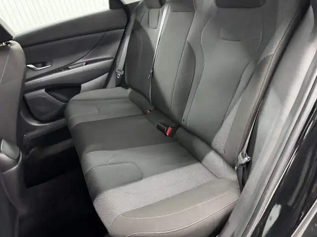 Hyundai Elantra Essential Mags A/c 2022 à vendre - Photo 21