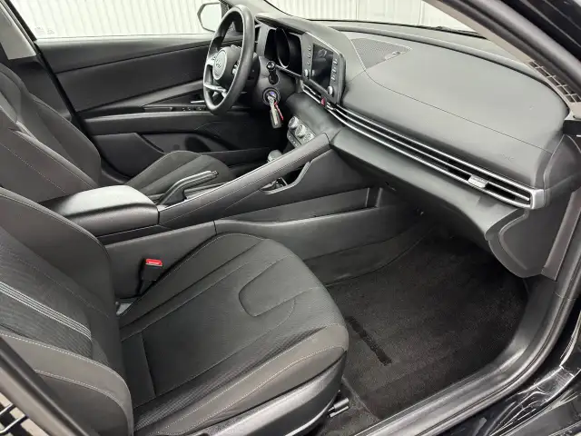 Hyundai Elantra Essential Mags A/c 2022 à vendre - Photo 22
