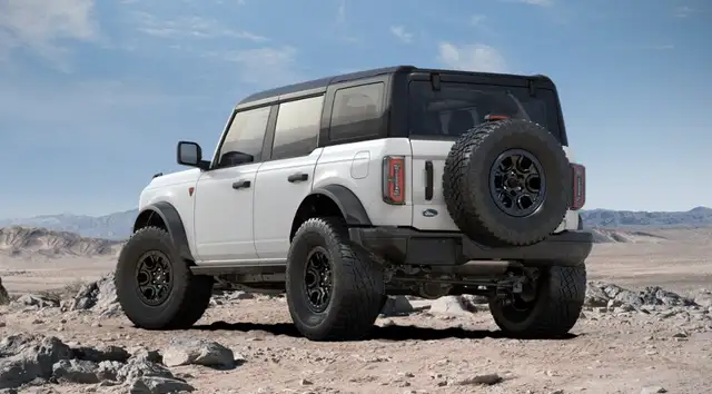 2026 Ford Bronco BADLANDS | HIGH/LUX PACKAGE | SASQUATCH PACKAGE - Photo 10