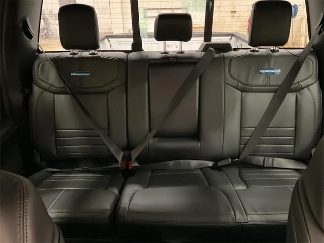 2026 FORD F-350 Super Duty Platinum - Photo 13