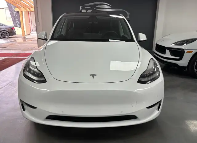 2021 Tesla Model Y Long Range AWD - Photo 9
