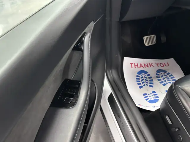 2021 Tesla Model Y Long Range AWD - Photo 10